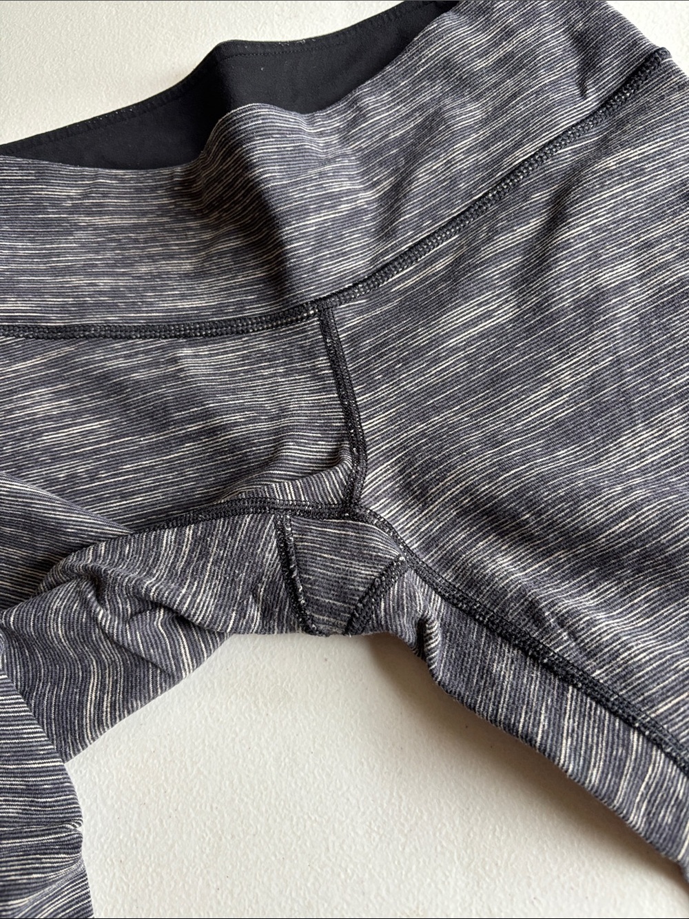 lululemon capris - Picture 4 of 4